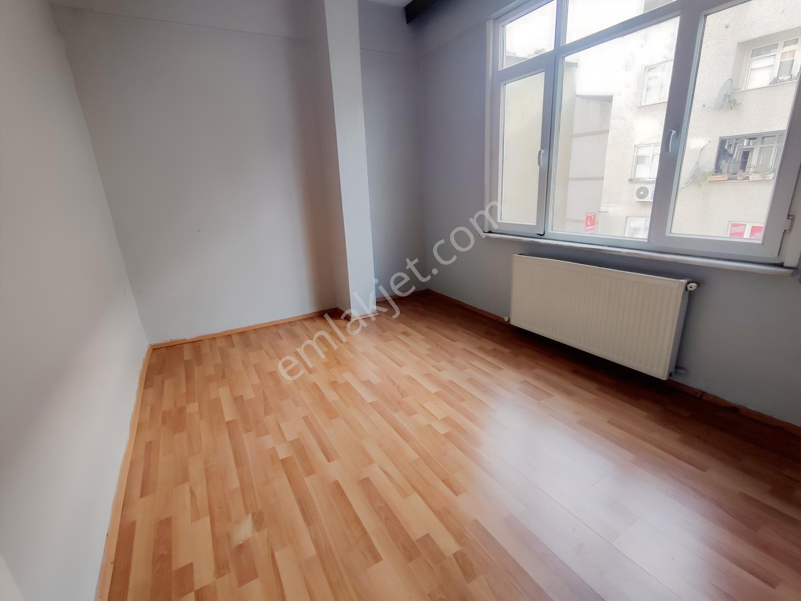 Girne Caddesi 4+1 130 M2 Çift Balkonlu 2.kat - Görsel 6