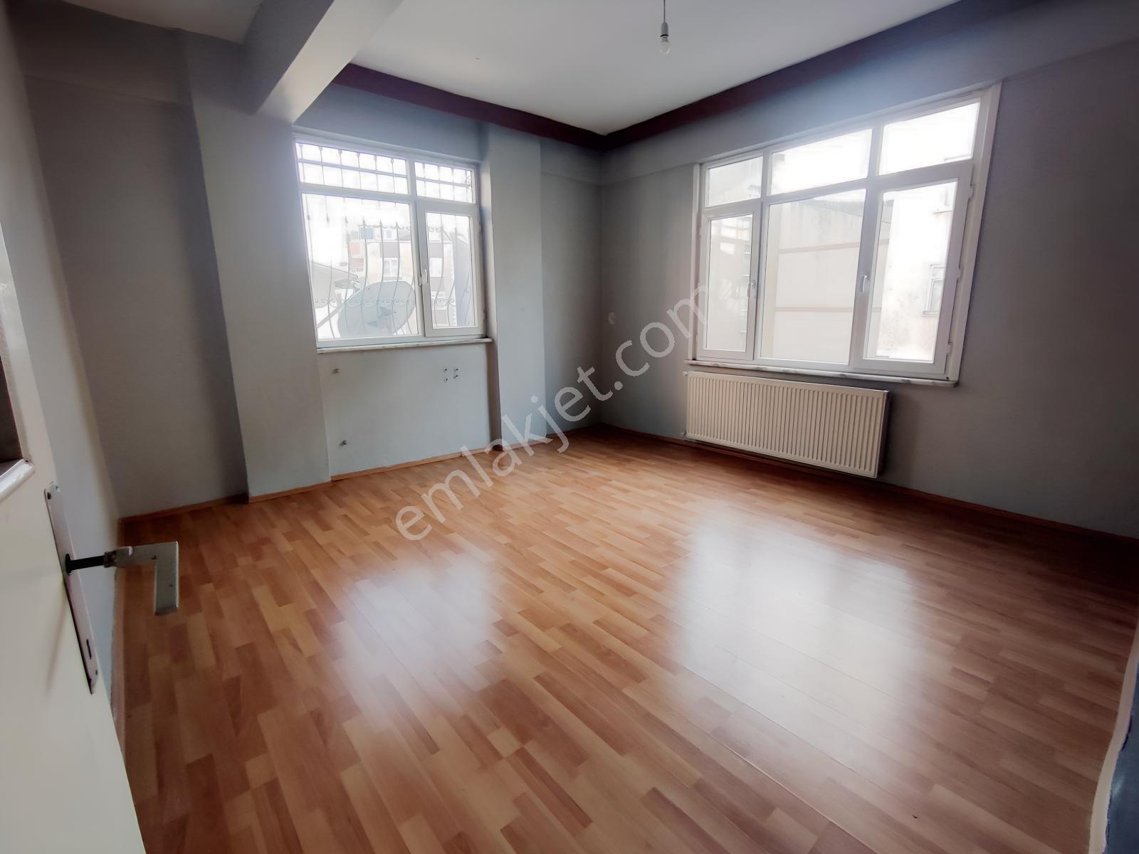Girne Caddesi 4+1 130 M2 Çift Balkonlu 2.kat - Görsel 7