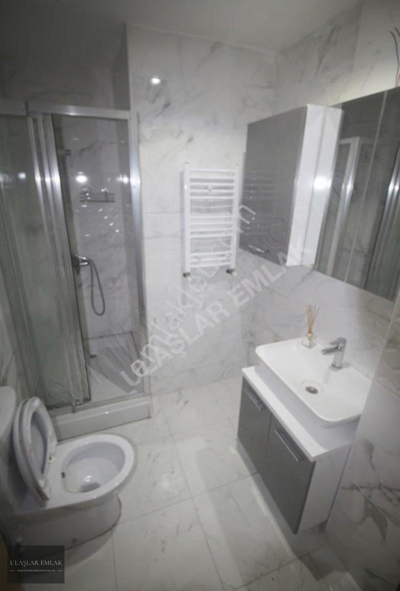 Finans Merkezi Karşısında 4+2 190 M2 Satılık Harika Dublex.