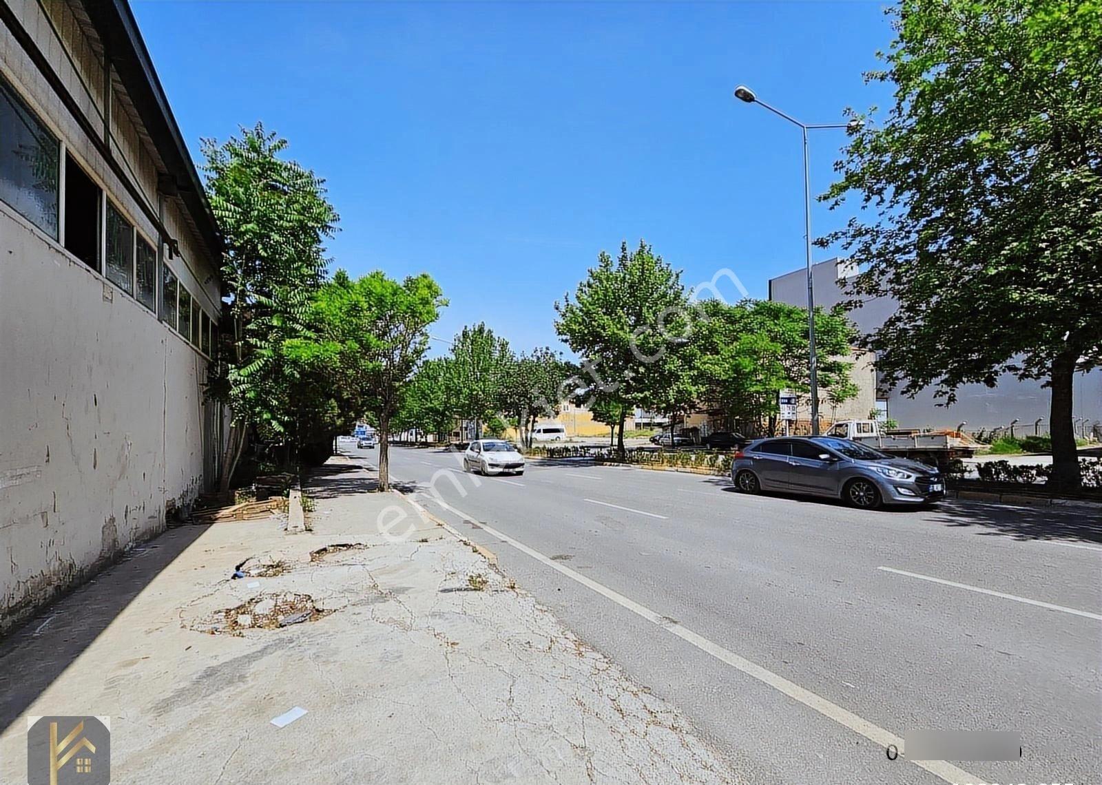 Gümüşler Menderes Bulvarı / Kiralık Çok Amaçlı Bina - Görsel 27