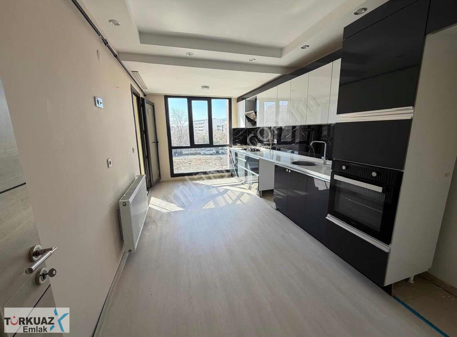 Torbalı İzbanına 2 Dk Mesafede 3+1 Kiralık Daire - Görsel 9