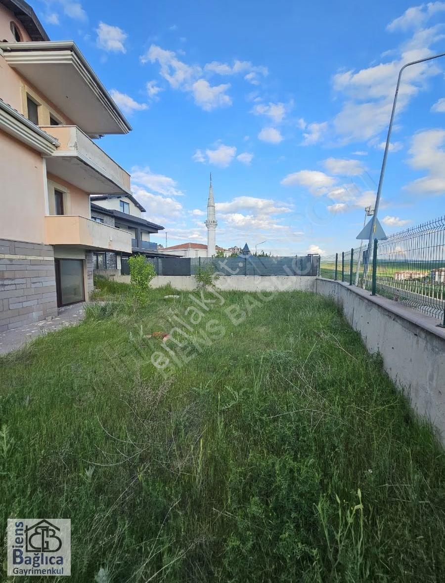 Eskişehir Yolu Yaşamkent Kavşağına Çok Yakın Geniş Bahçeli Site - Görsel 13