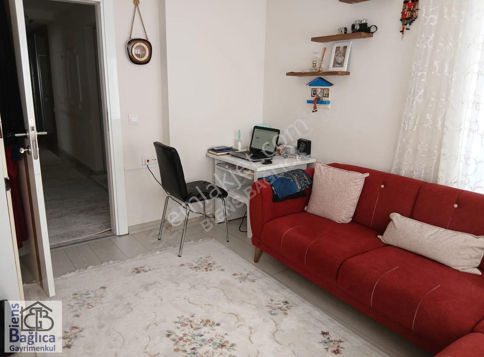 Ahi Mesut'ta Satılık 4+1, 167m², Merkezi Konumda Daire - Görsel 11