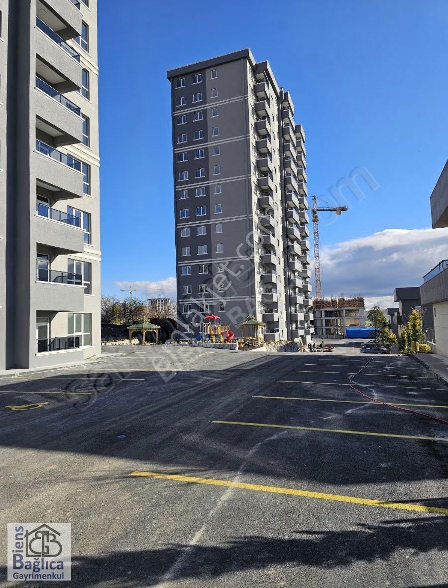 3 Milyon Kredi Araç Takaslı Canlı Güvenlikli 2 Bloklu Sitede 2+1 - Görsel 10