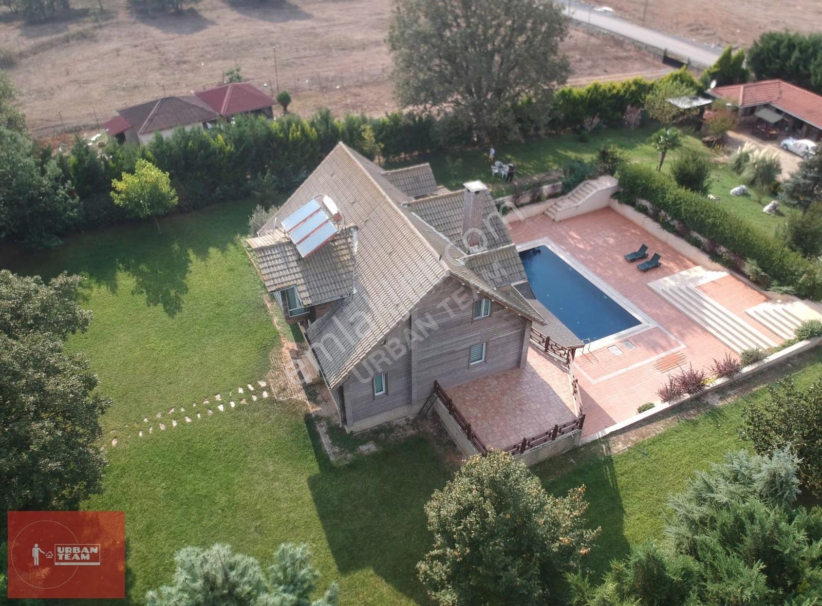 Gebze Cumaköyde 3.500 M² Arsa İçinde Havuzlu Müstakil Villa - Görsel 10