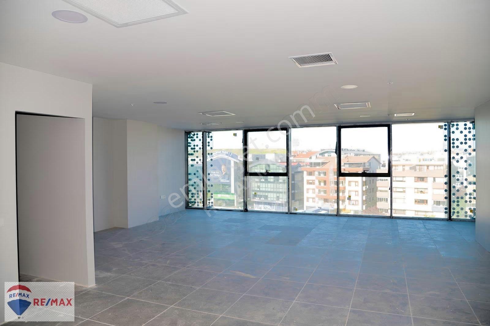 Vega Center İş Merkezinde Yapılı Kiralık 85 M2 Prestijli Ofis - Görsel 23