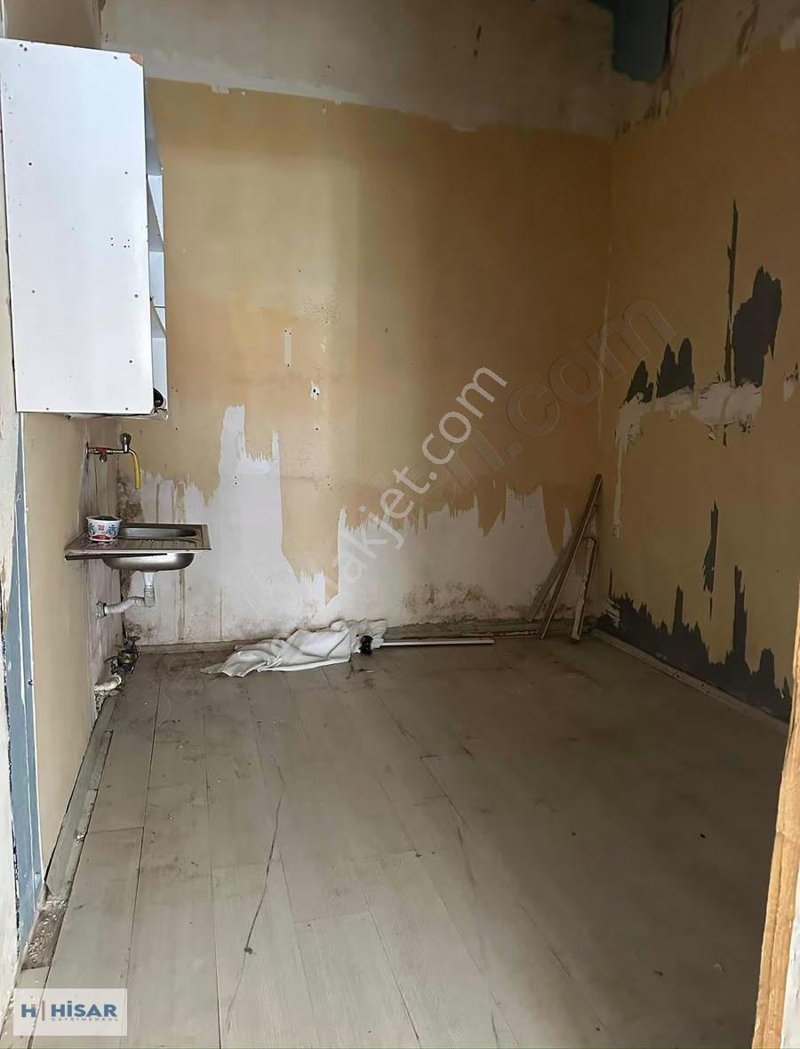 Hisar' Dan Site Cami Karşısında Yüksek Tabela Değerli Dükkan - Görsel 3