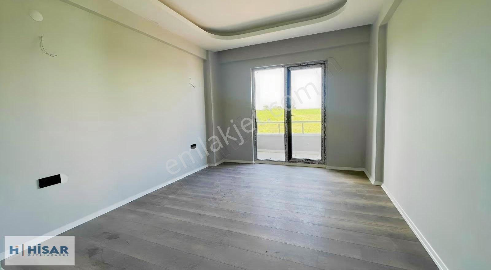 Hisar' Dan Alanlıda Mutfak Salon Ayrı Çift Balkon Geniş Daire - Görsel 3