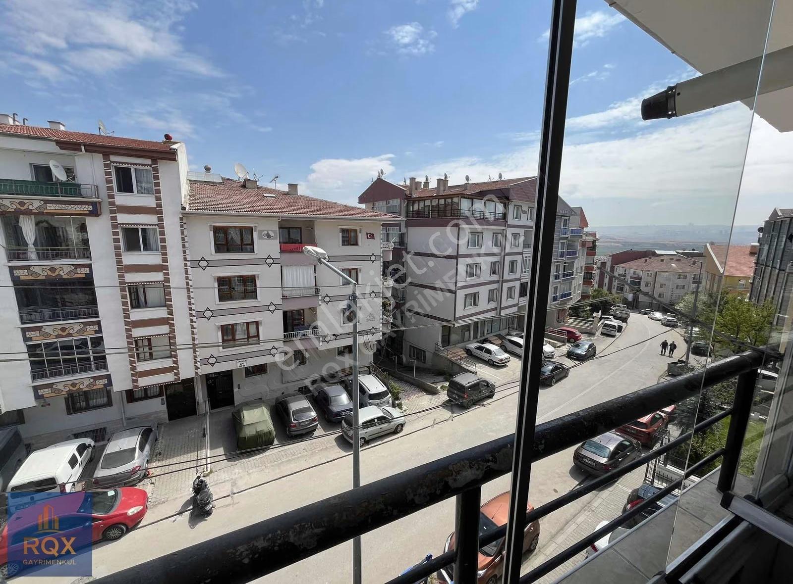 Alsancak Mahallesi Köşe Bina Tüm Cepheleri Açık Full Yapılı 3+1 - Görsel 12