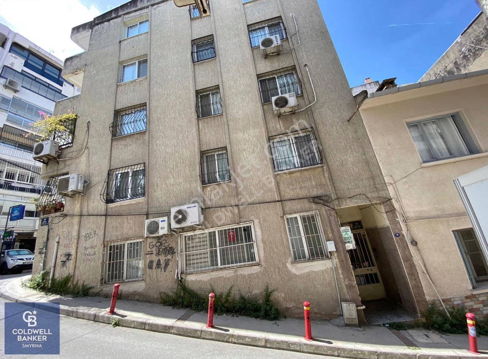 İzmir Konak Göztepe'de Mithatpaşa Caddesi'ne Çok Yakın 3+1 Daire - Görsel 7