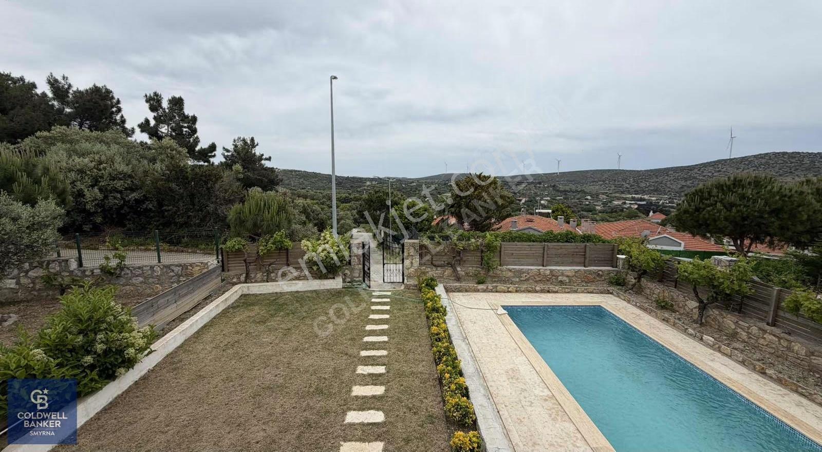 Çeşmede Havuzlu Kiralık Lüks Villa - Görsel 11