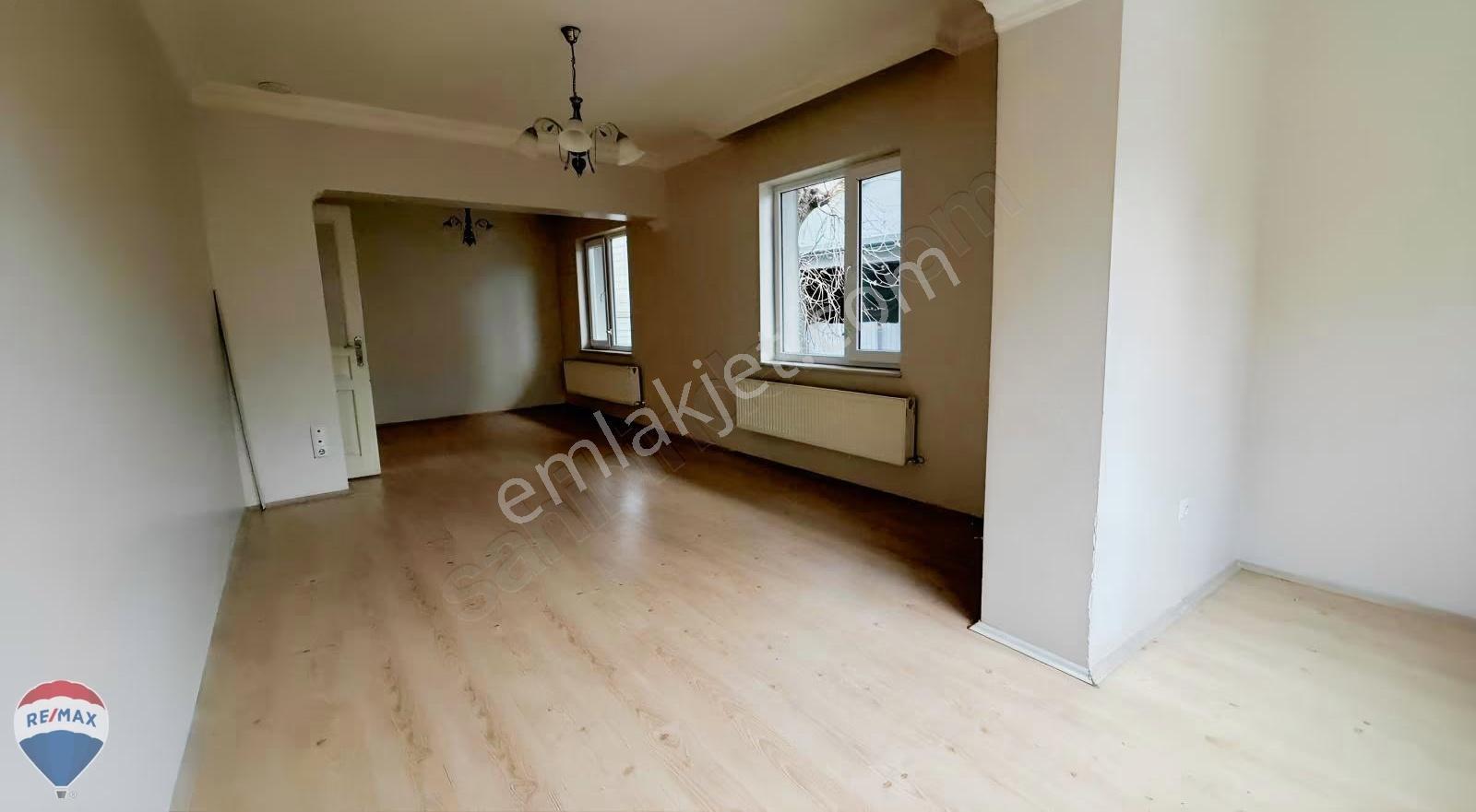 Remax Mavi'den Adapazarı Orta Mahalle'de Kiralık 2+1 Daire - Görsel 27