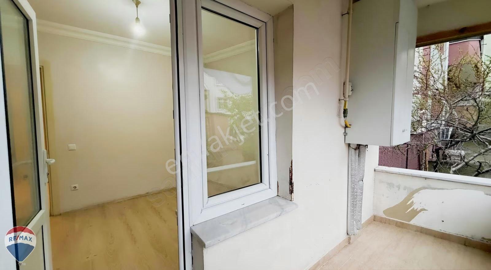 Remax Mavi'den Adapazarı Orta Mahalle'de Kiralık 2+1 Daire - Görsel 18