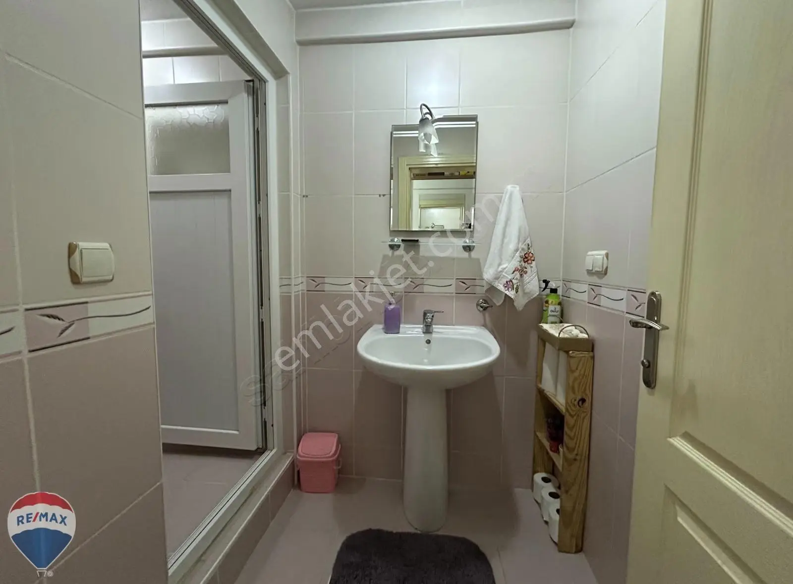 Remax Erdoğan Kozan'dan Serdivan'da Bahçe Kullanımlı, 3+1, Daire - Görsel 2