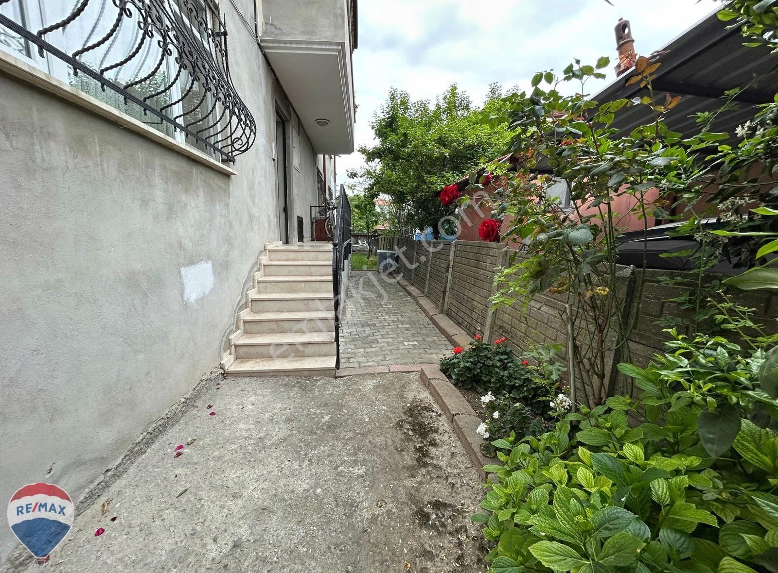 Remax Erdoğan Kozan'dan Serdivan'da Bahçe Kullanımlı, 3+1, Daire - Görsel 21
