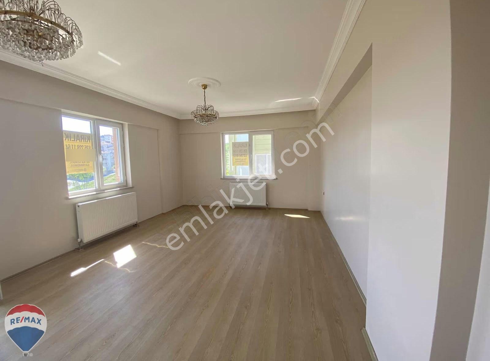 Remax Maviden Camilide Panaromik Manzaralı Geniş 3+1 Daire - Görsel 10
