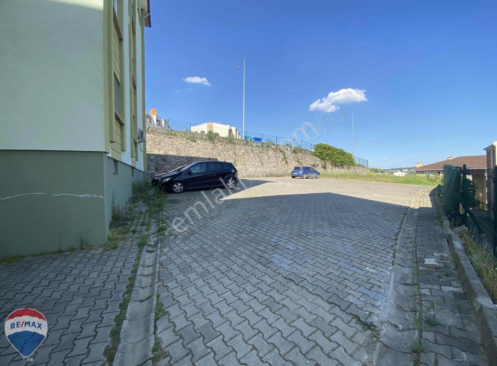 Remax Maviden Camilide Panaromik Manzaralı Geniş 3+1 Daire - Görsel 11