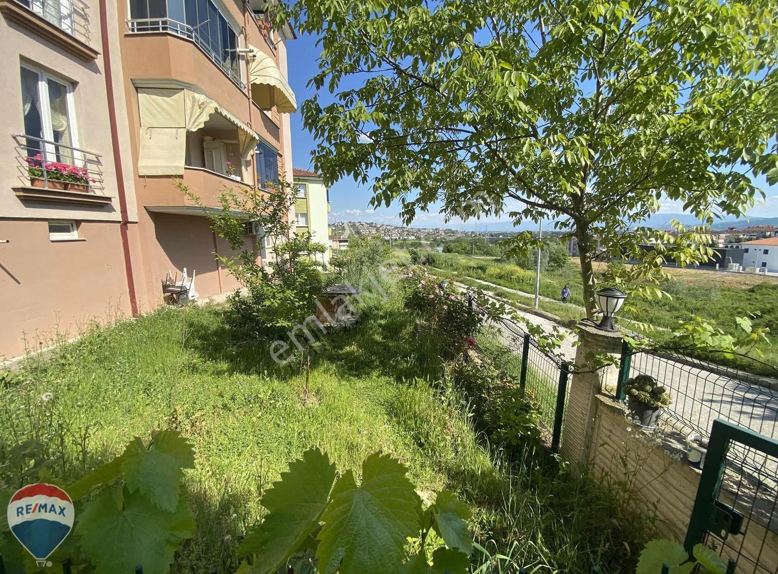 Remax Maviden Camilide Panaromik Manzaralı Geniş 3+1 Daire - Görsel 4