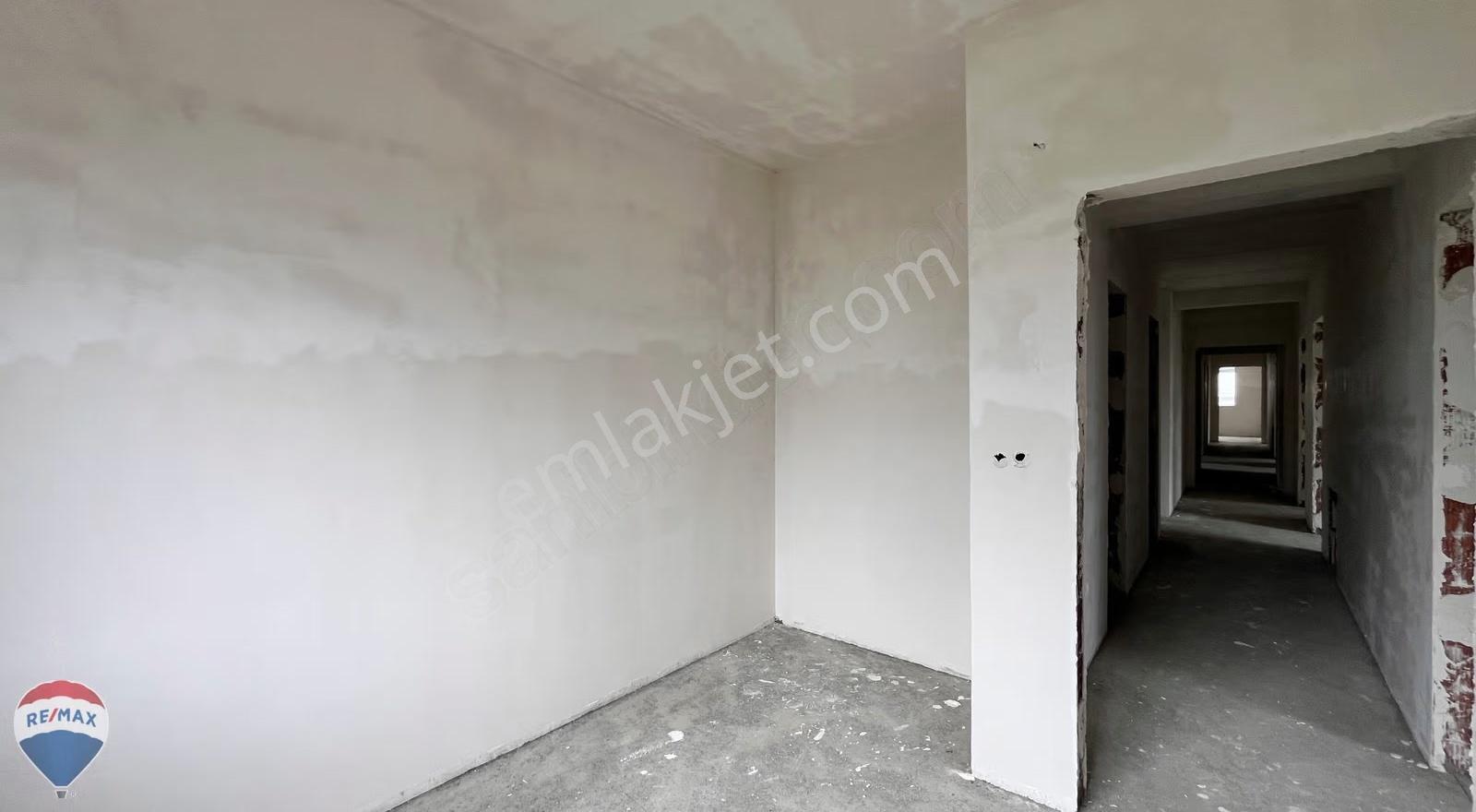 Remax Maviden Neviyede Balkonlu 94 M2 Sıfır Daireler - Görsel 18