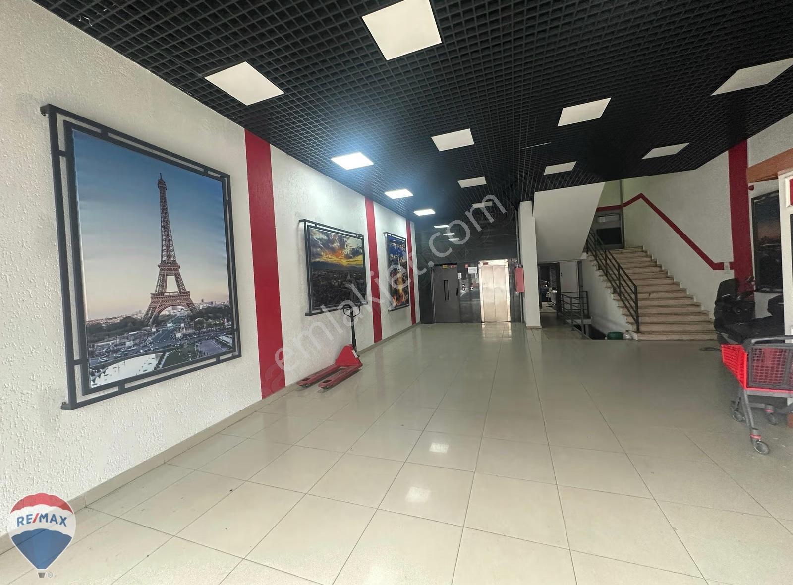 Sultangazi Hacı Şükrü Tramvay Durağında Kiralık 450m² Ofis - Görsel 7