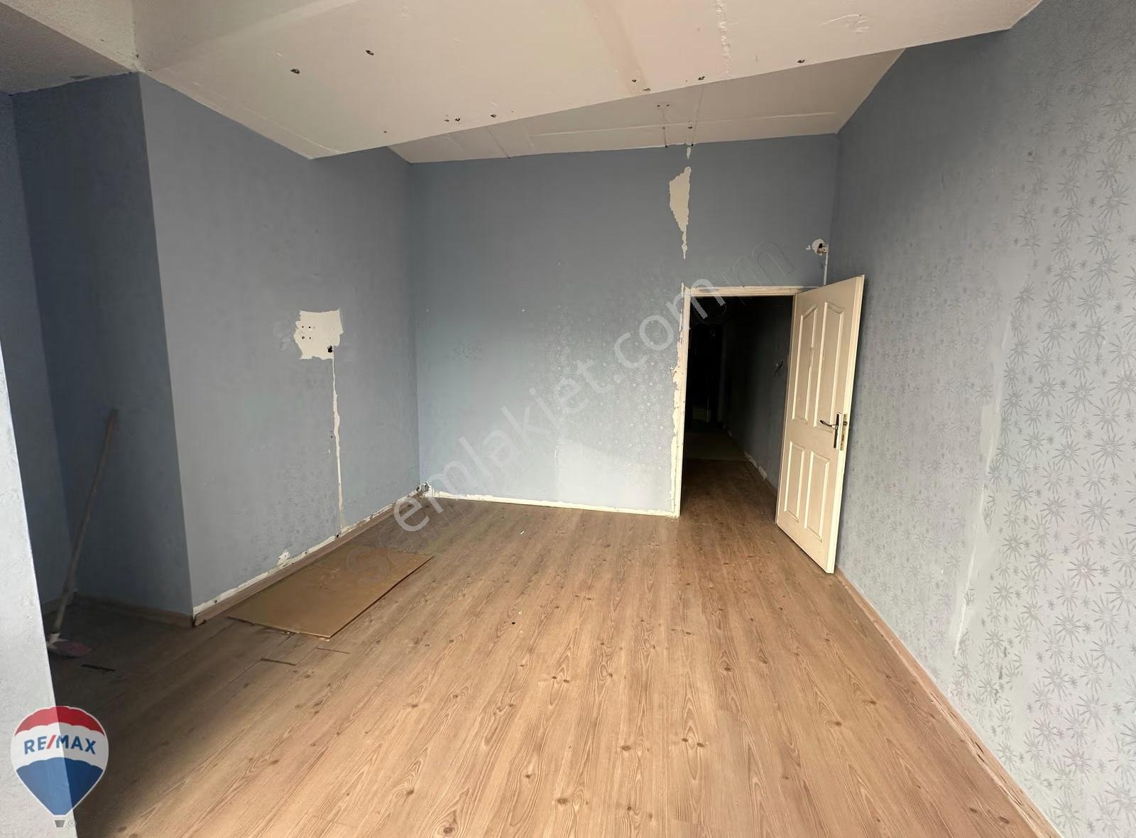 Sultangazi Hacı Şükrü Tramvay Durağında Kiralık 450m² Ofis - Görsel 5