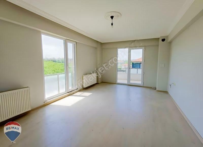 Remax Mavi Rıdvan Gedikten Site İçerisinde 3+1 Kiralık Daire - Görsel 7