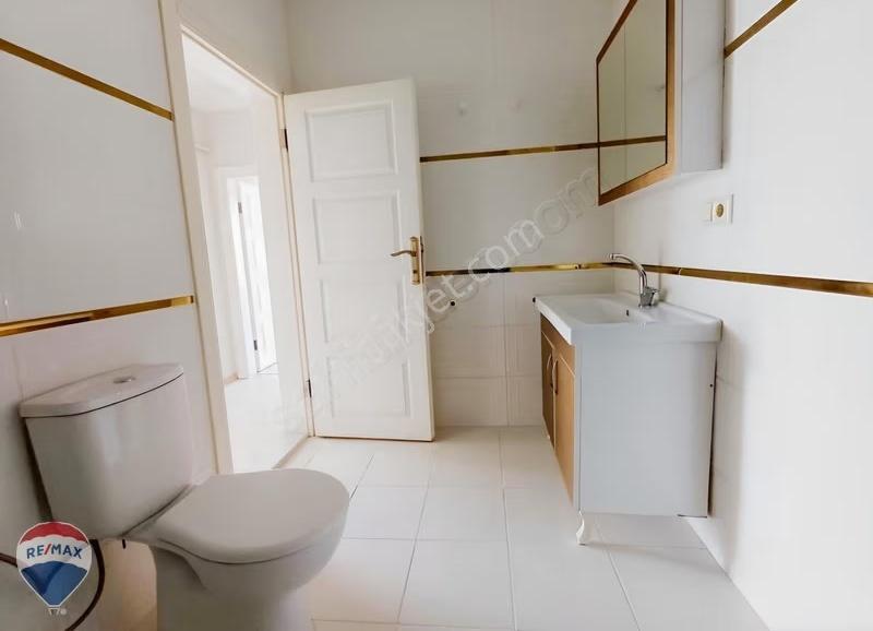 Remax Mavi Rıdvan Gedikten Site İçerisinde 3+1 Kiralık Daire - Görsel 18