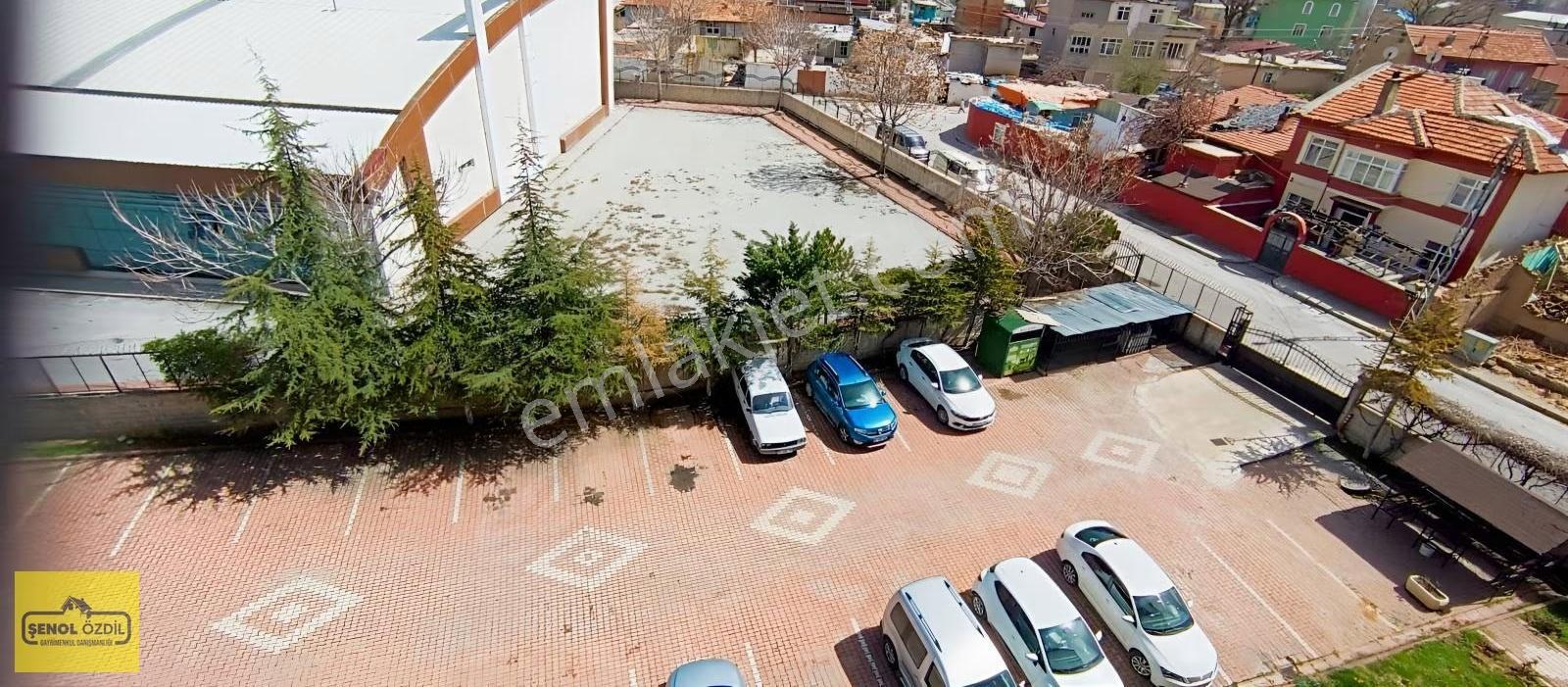Şenoldan Karatayda Kiralık 4+1 Bakımlı Arakat Site İçi Daire - Görsel 6
