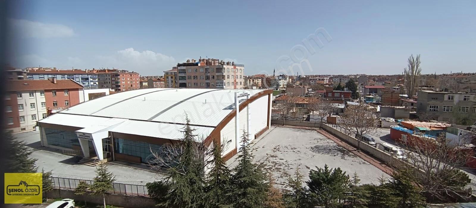 Şenoldan Karatayda Kiralık 4+1 Bakımlı Arakat Site İçi Daire - Görsel 2