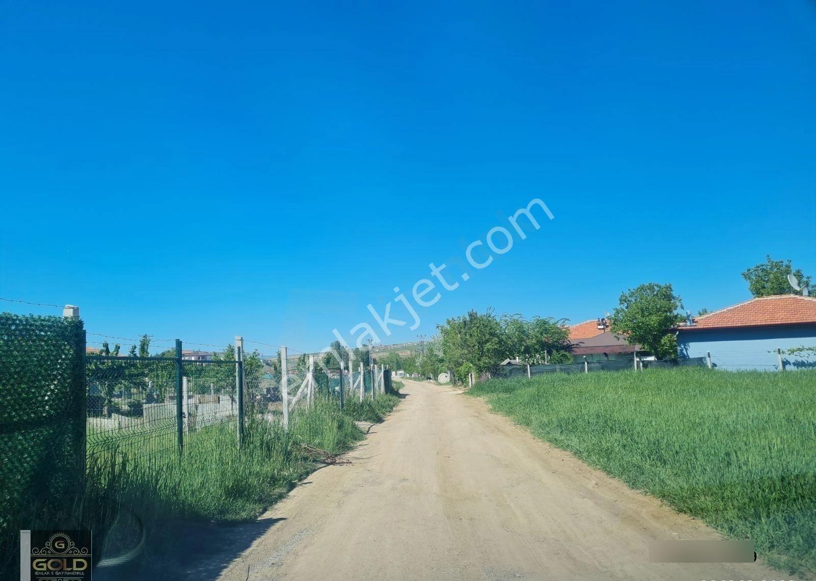 Kavaklıda Ana Asfalta Yürüme Mesafesinde 150 Metre Hisse Tapulu - Görsel 34