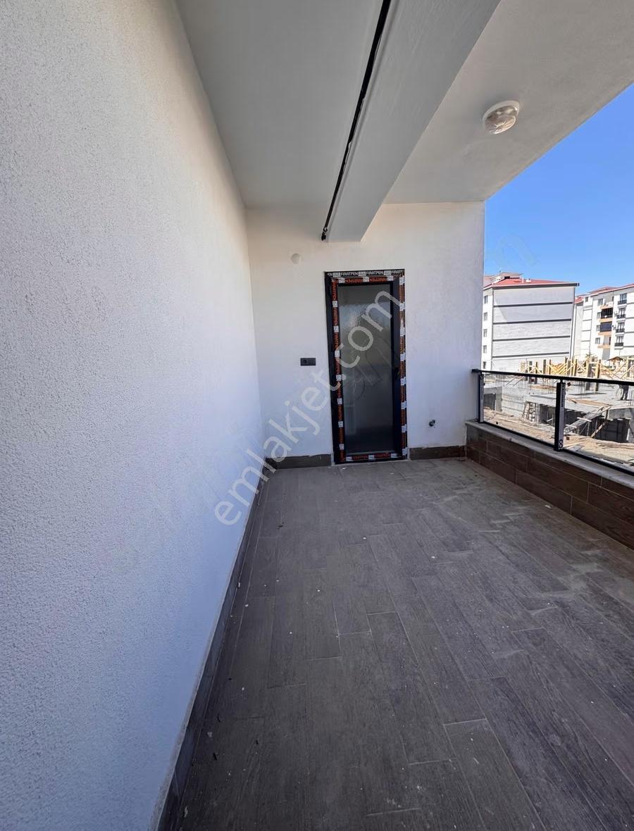 Pusuladan Şehir Hastanesi Yakını Sıfır 3+1 Daire 150m² - Görsel 13