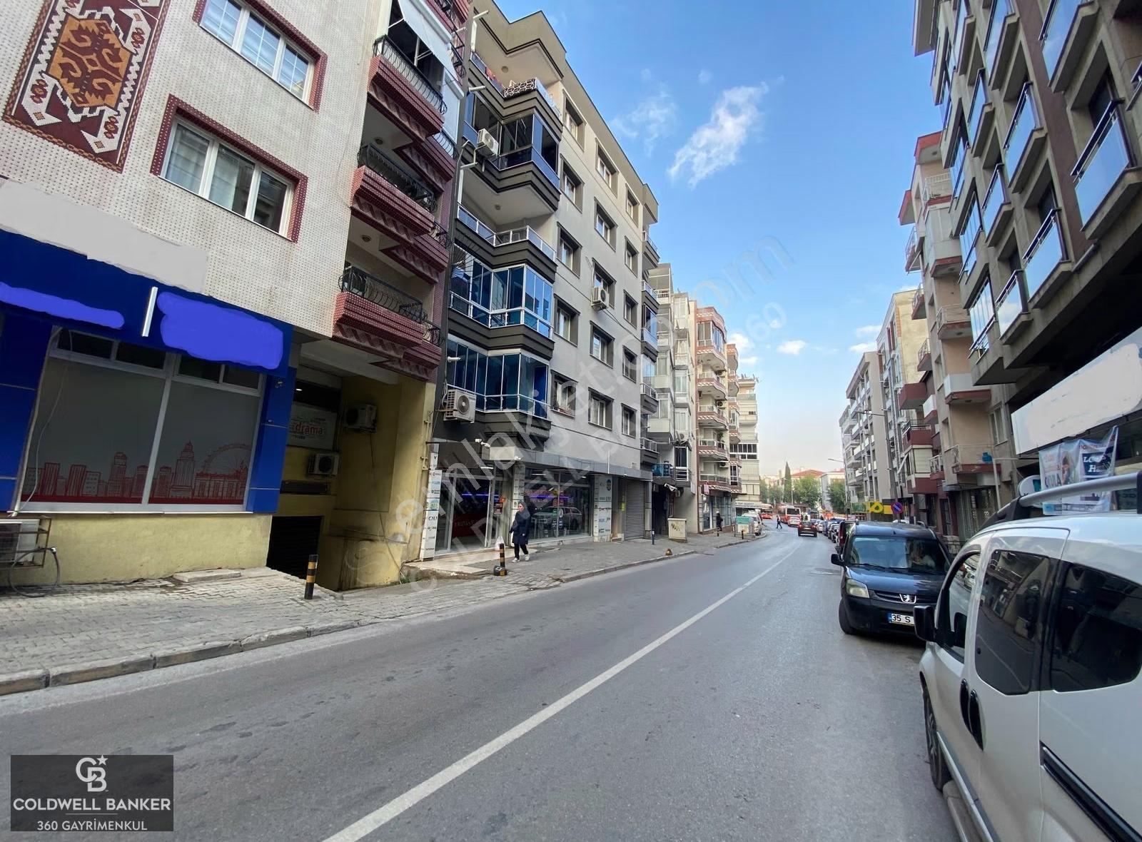 İzmir Yeşilyurt Yıldız Cad.çift Cephe Satılık Köşe Dükkan - Görsel 4