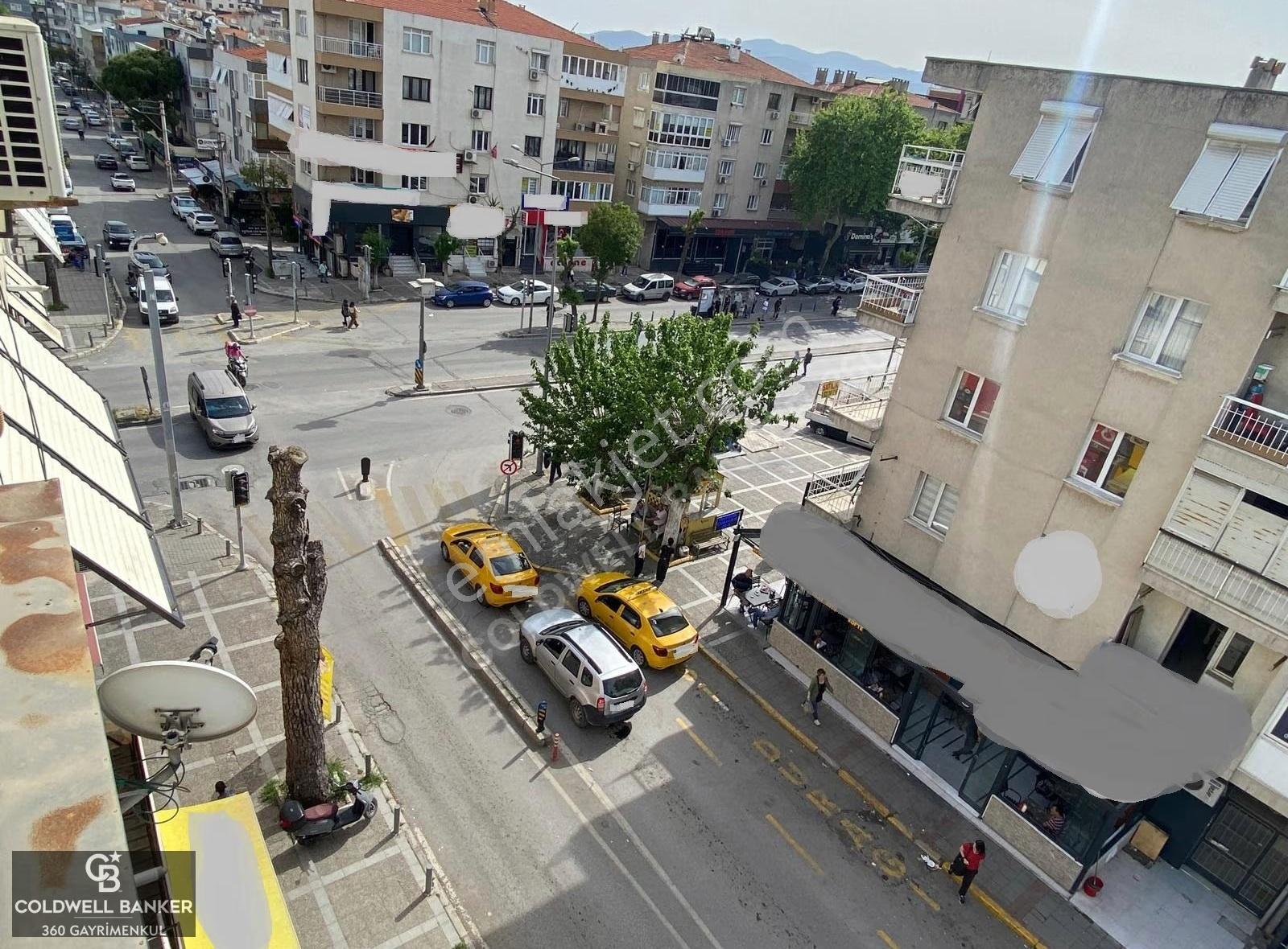 Buca Barış Mah. Menderes Cad. Satılık D.gazlı 3+1 Daire - Görsel 3