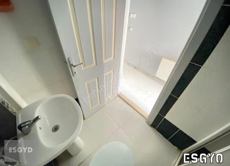 Esgyo'dan Anadolu Ünv. İçem Kapısı Yakını 2+0 Kiralık Daire - Görsel 17