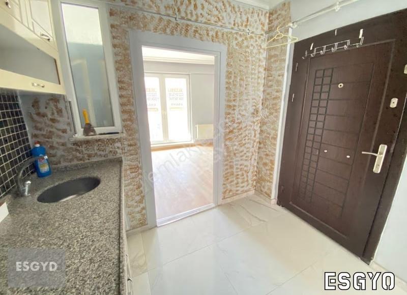 Esgyo'dan Anadolu Ünv. İçem Kapısı Yakını 2+0 Kiralık Daire - Görsel 4