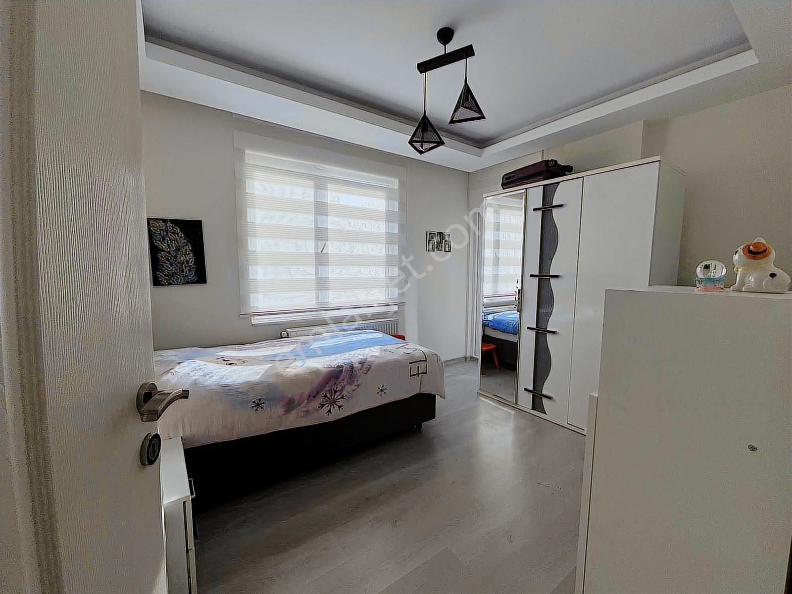 Atakent 75. Yıl Cami'nin Hemen Karşısında Satılık Mükemmel Daire - Görsel 23
