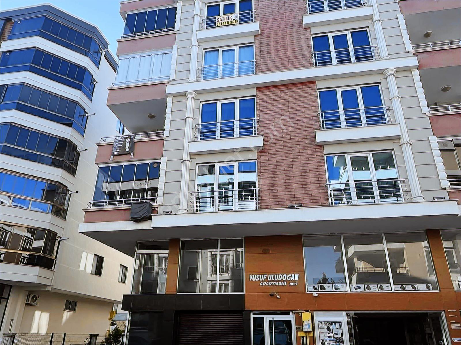 Atakent 75. Yıl Cami'nin Hemen Karşısında Satılık Mükemmel Daire