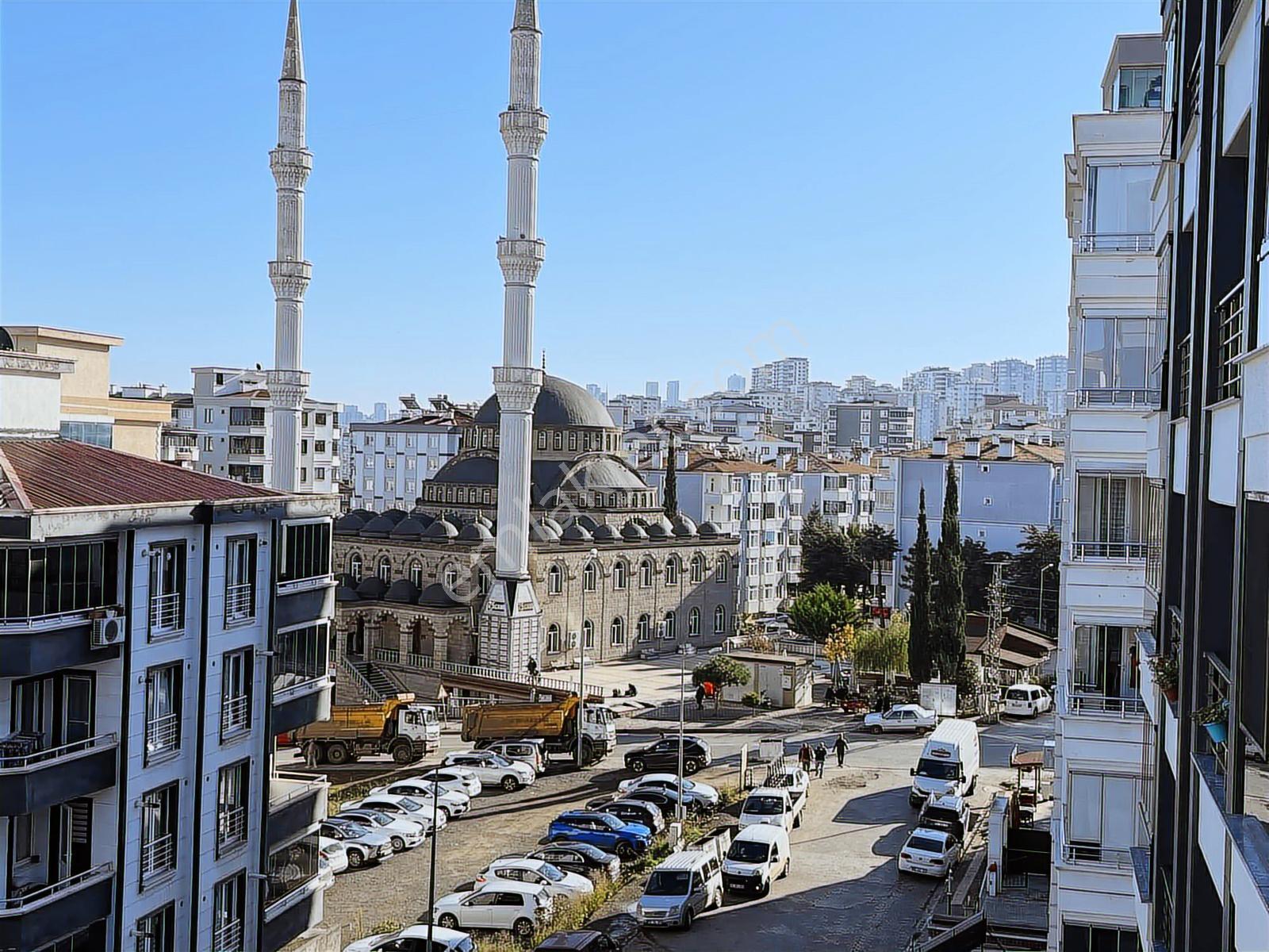 Atakent 75. Yıl Cami'nin Hemen Karşısında Satılık Mükemmel Daire - Görsel 9