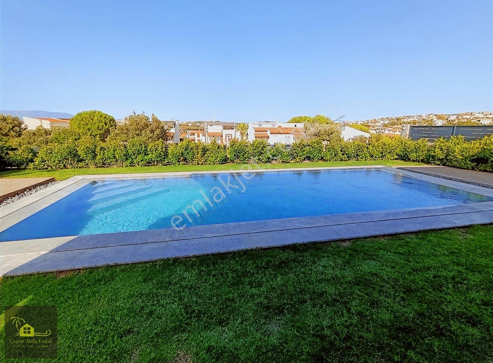 Çeşme'de Kiralık Ultra Lüx Tam Müstakil 600m2 Arsa İçerisinde - Görsel 12