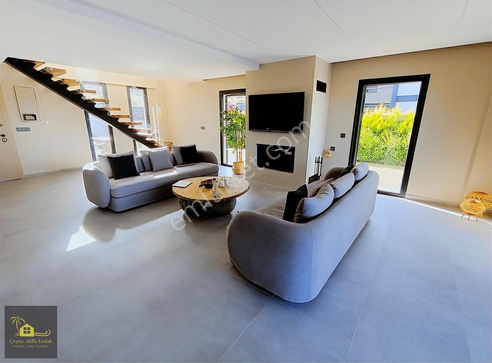 Çeşme'de Kiralık Ultra Lüx Tam Müstakil 600m2 Arsa İçerisinde - Görsel 9