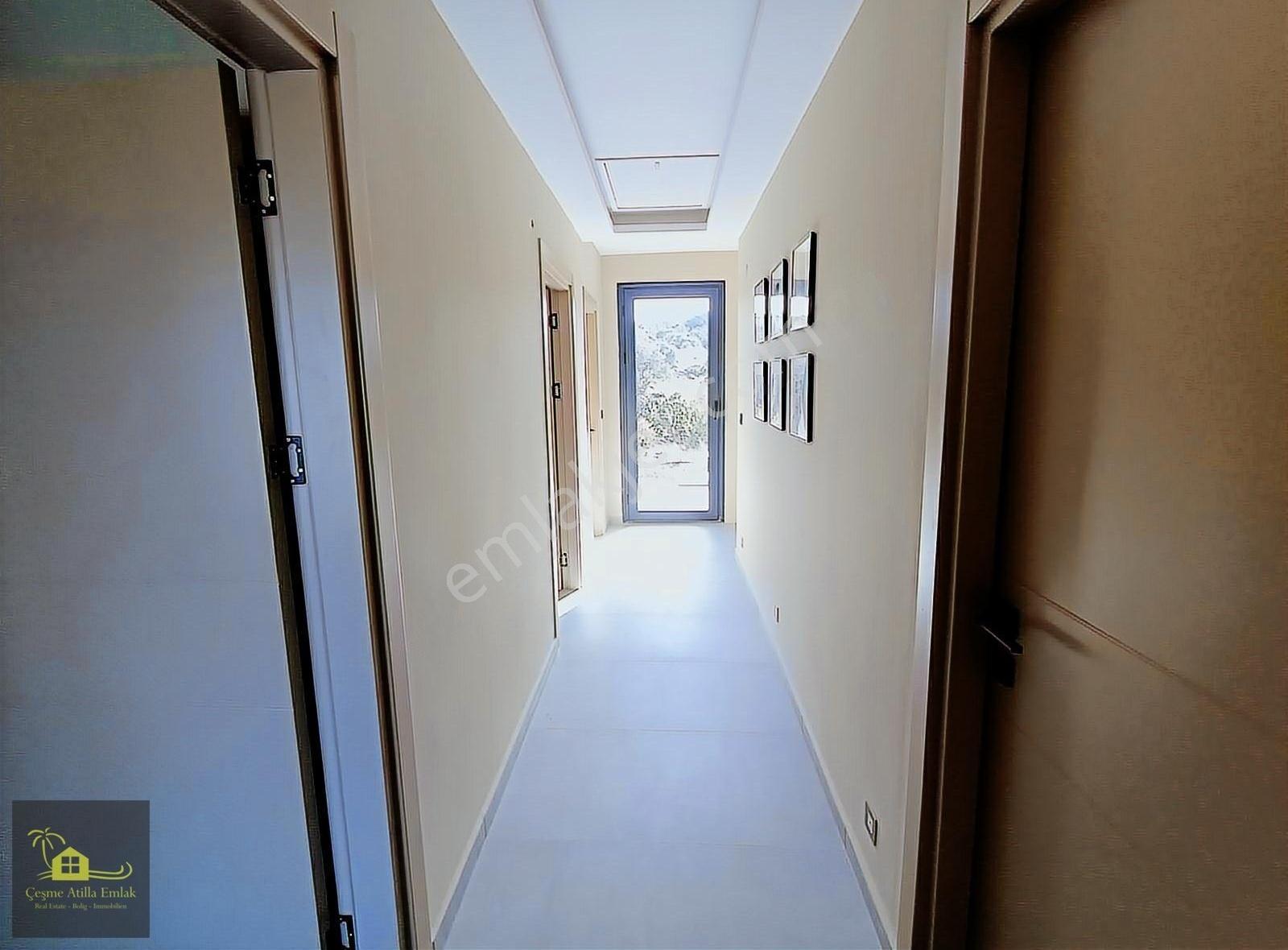 Çeşme'de Kiralık Ultra Lüx Tam Müstakil 600m2 Arsa İçerisinde - Görsel 11