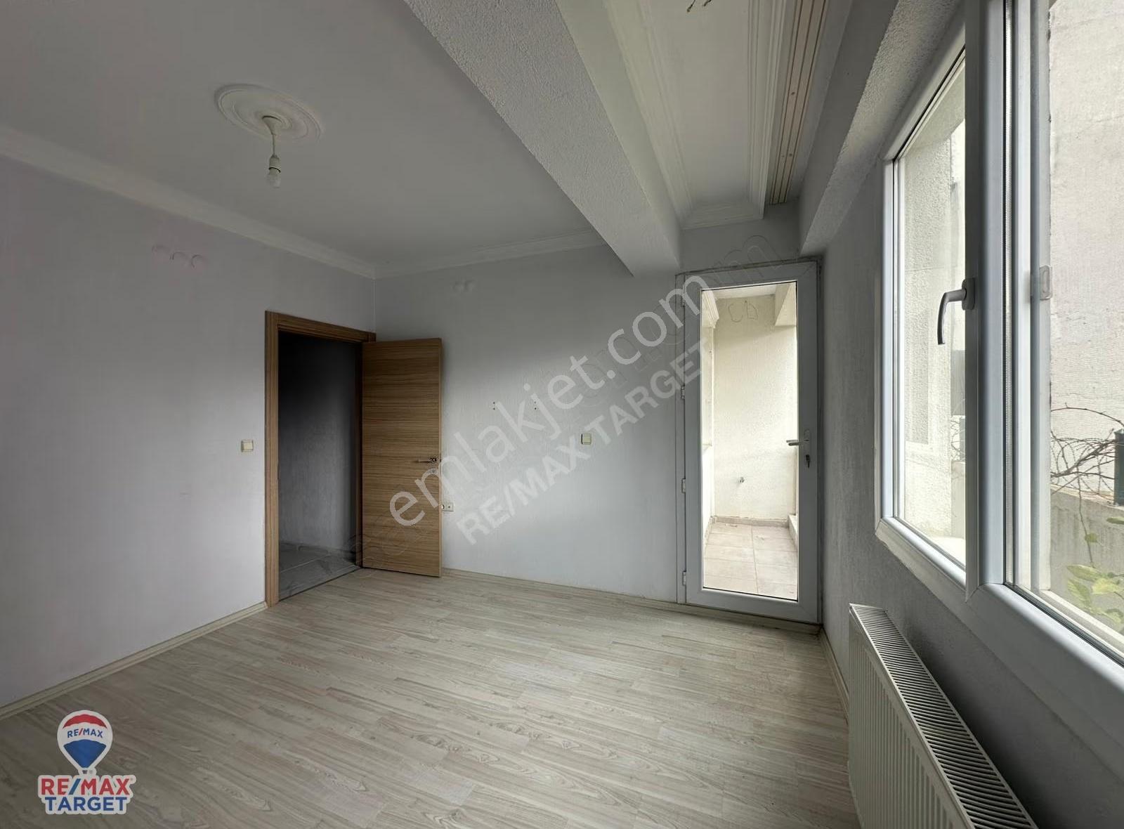 Menemen Zeytinlikde 3+1 Kiralık Daire Bahçe Kullanımlı - Görsel 18