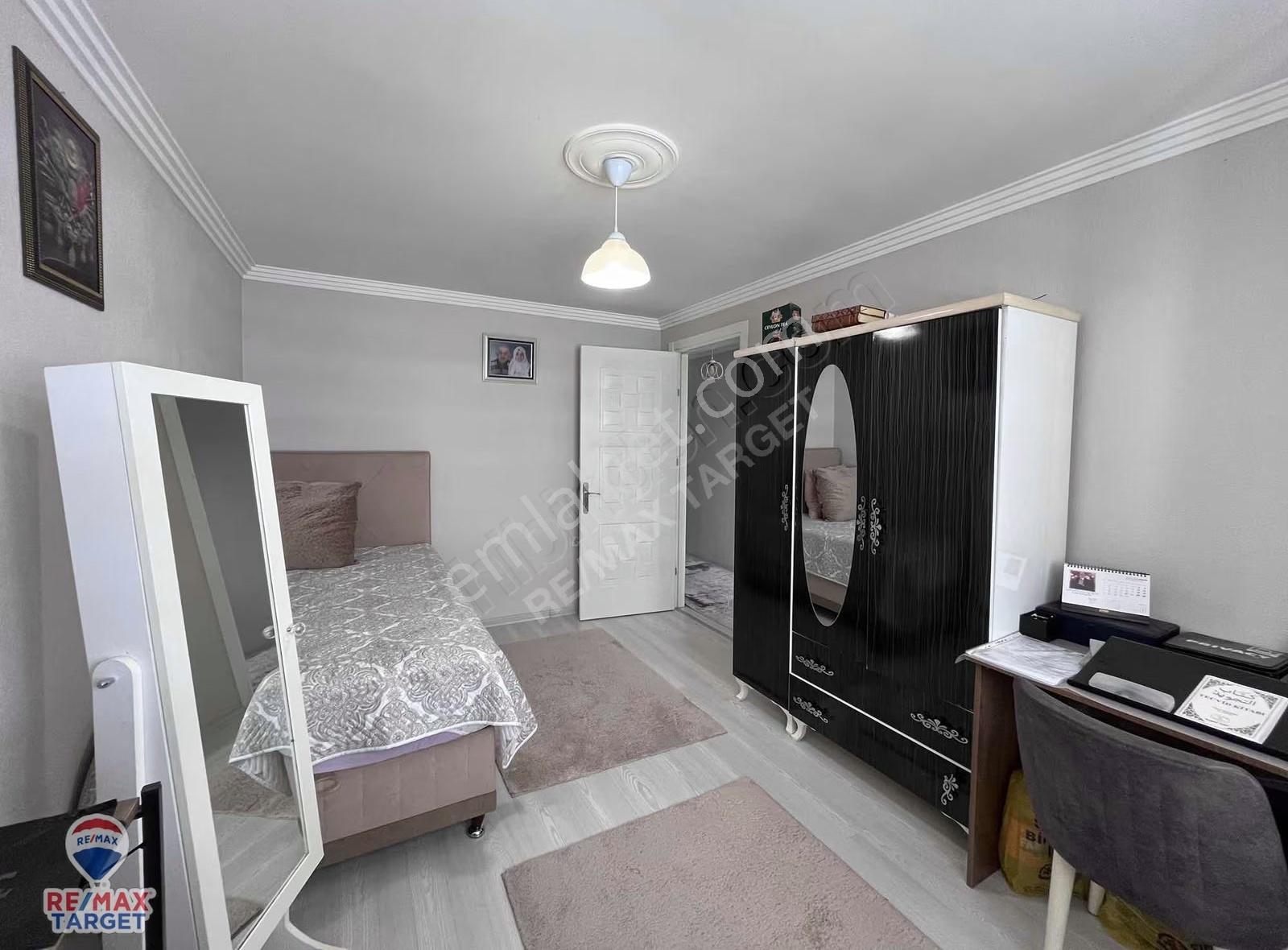 Küçük Çiğli'de Önü Açık Kapalı Mutfaklı Geniş 2+1 Satılık Daire - Görsel 19
