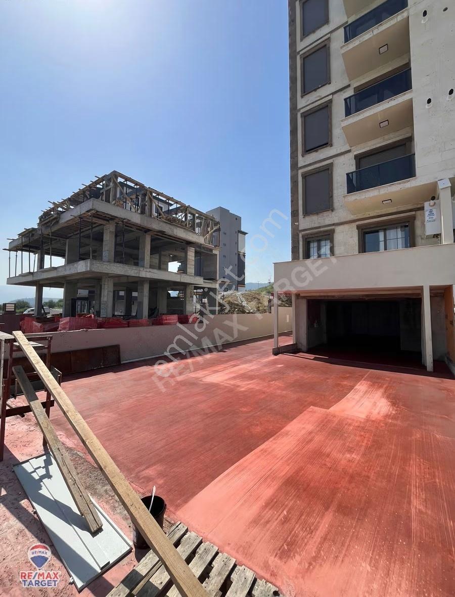 Aliağa'da Yola Sıfır Kiralık İşyeri | 60m² + 120m² Bahçe - Görsel 15