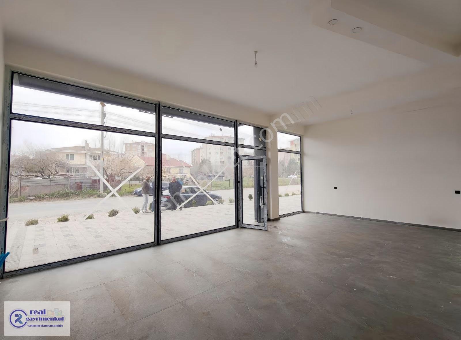 Rumeli Mahallesi Cadde Üzeri 104 M2 Kiralık Dükkan&işyeri - Görsel 3