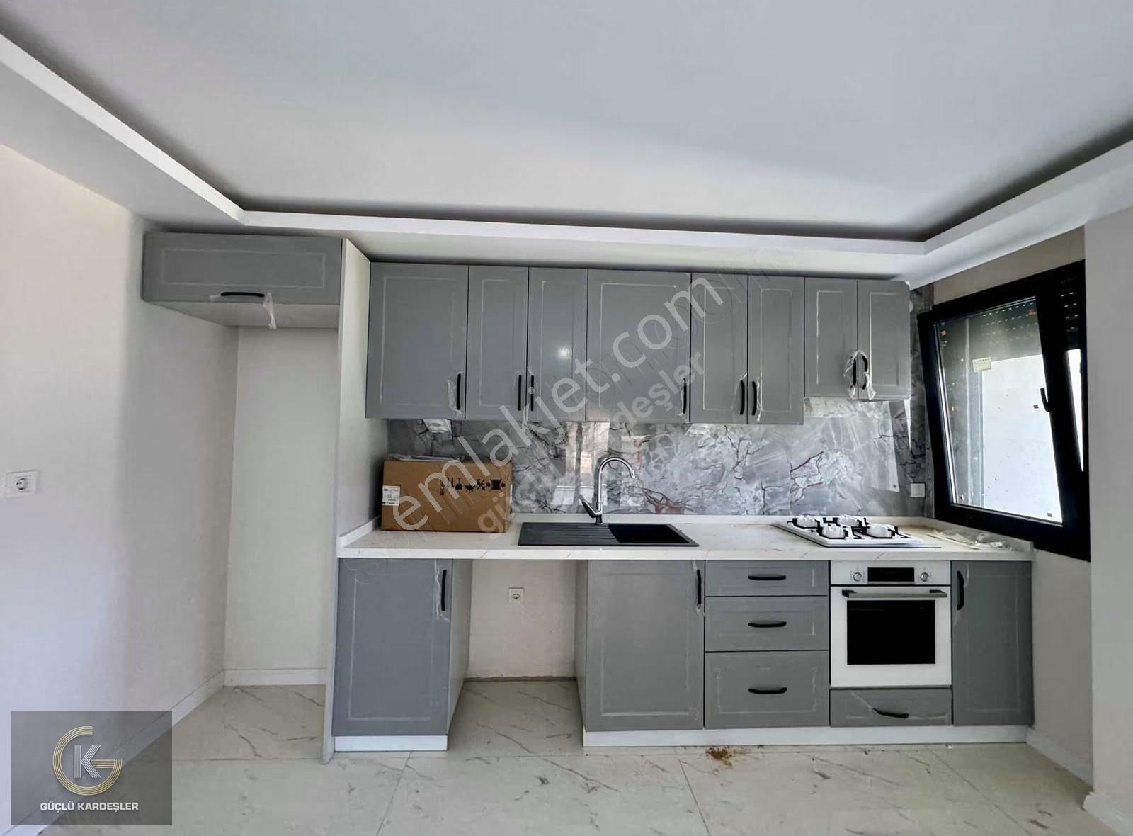 Güçlü Kardeşler Deniz Manzaralı Geniş Bahçeli 3+1 Villa - Görsel 17