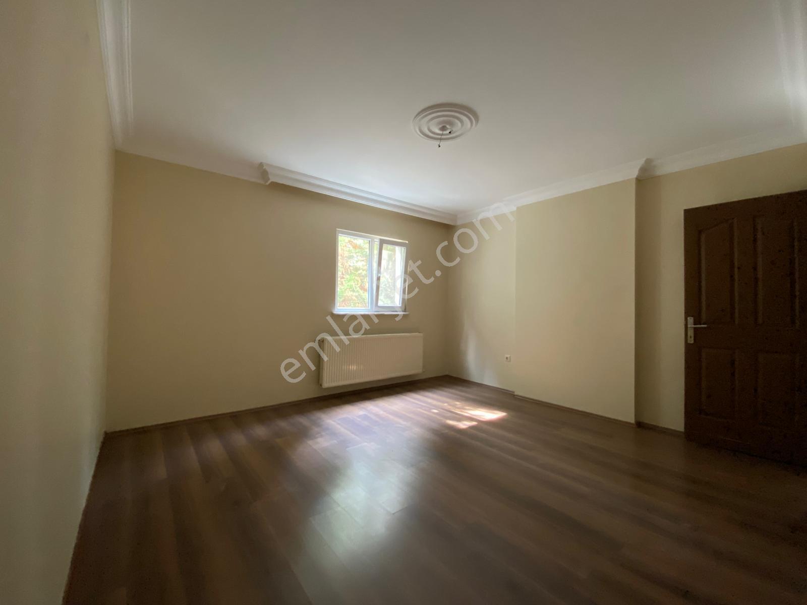 Üsküdar Çengelköy 'de 3 Balkonlu Kiralık 3+2 Bahçe Dubleksi - Görsel 31