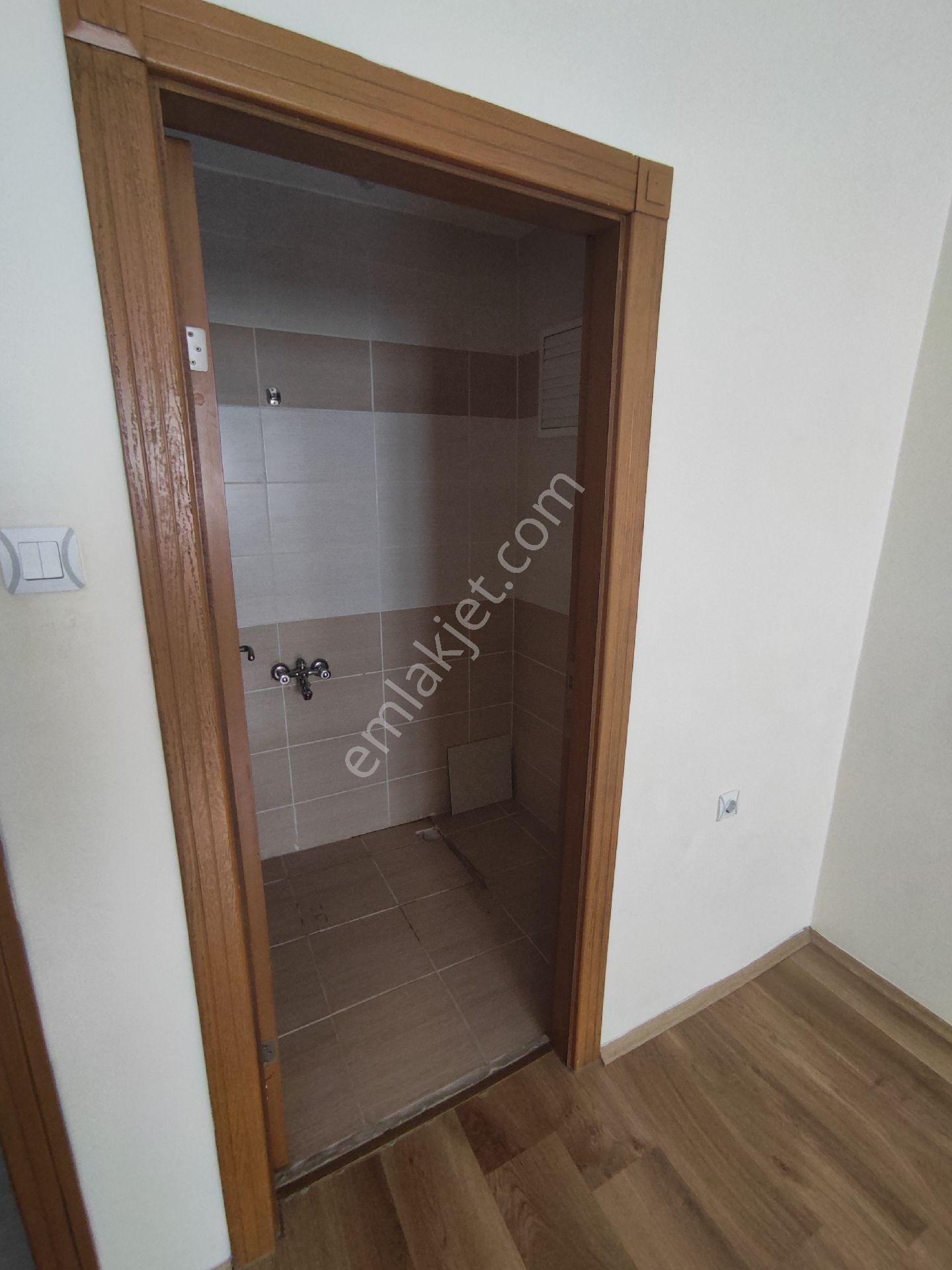 Karapürçekte 3+1 Kiralık Uçaklı Park Yakını Daire Hilal Emlaktan - Görsel 15