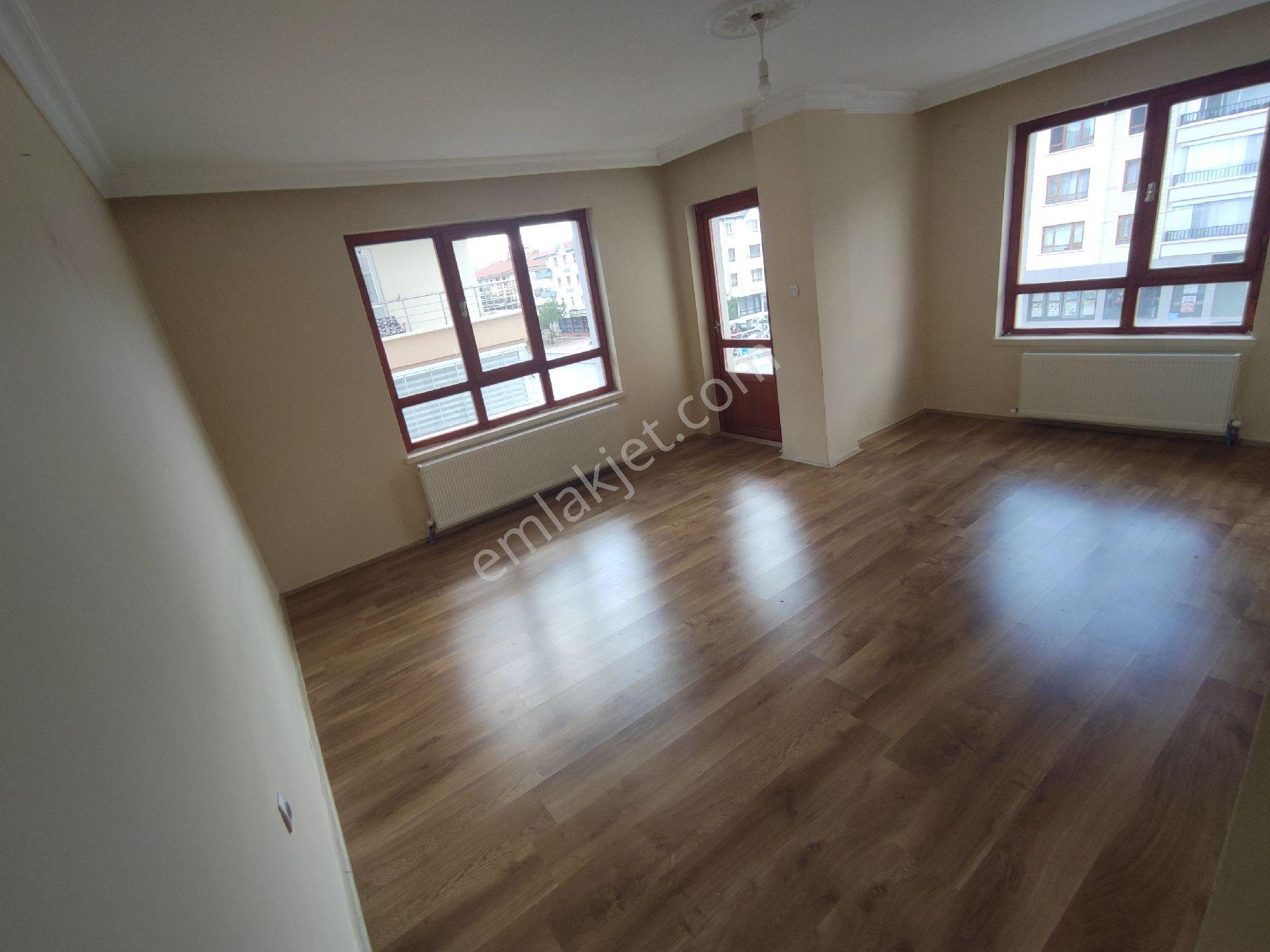 Karapürçekte 3+1 Kiralık Uçaklı Park Yakını Daire Hilal Emlaktan - Görsel 7