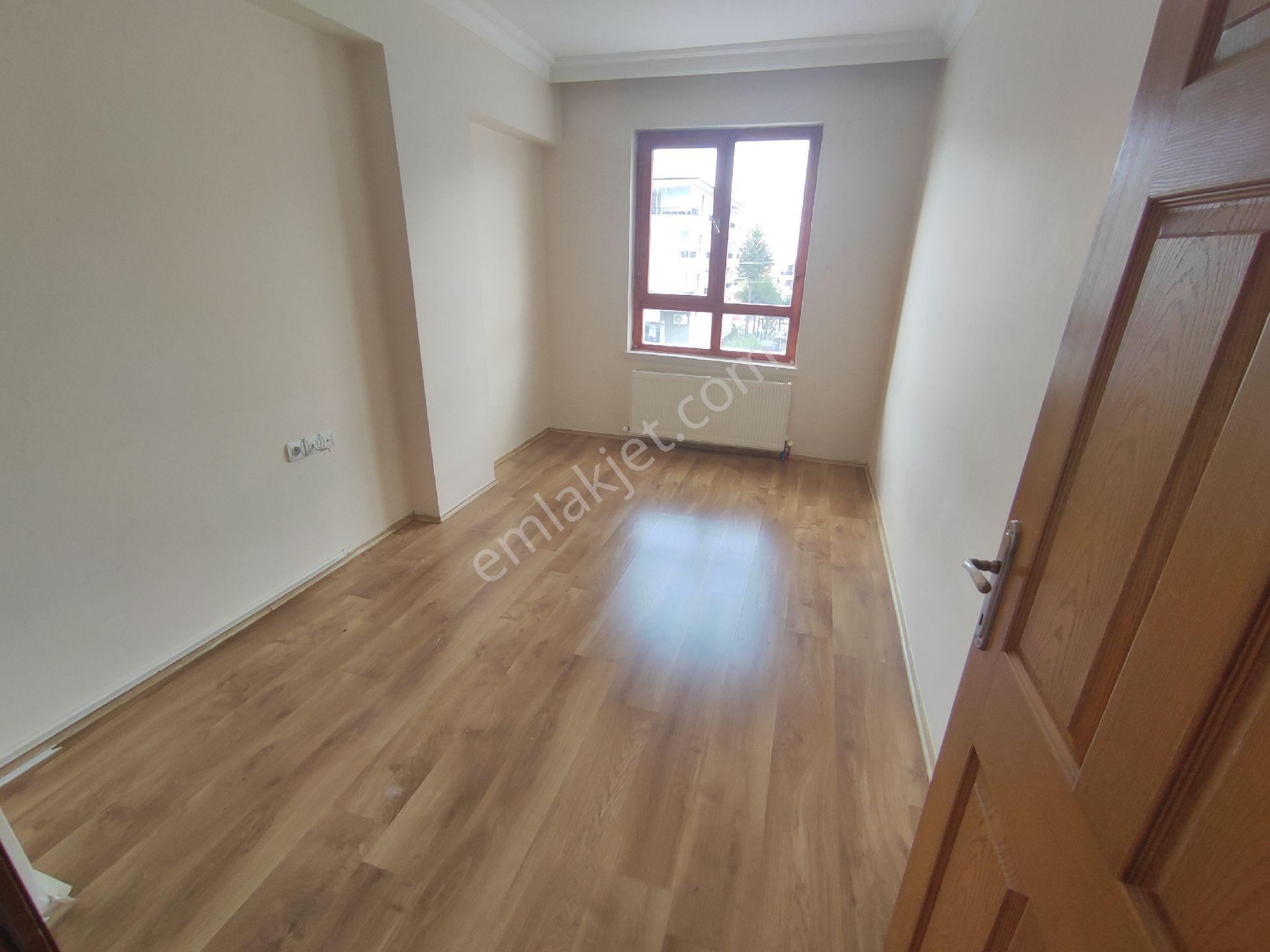 Karapürçekte 3+1 Kiralık Uçaklı Park Yakını Daire Hilal Emlaktan - Görsel 9